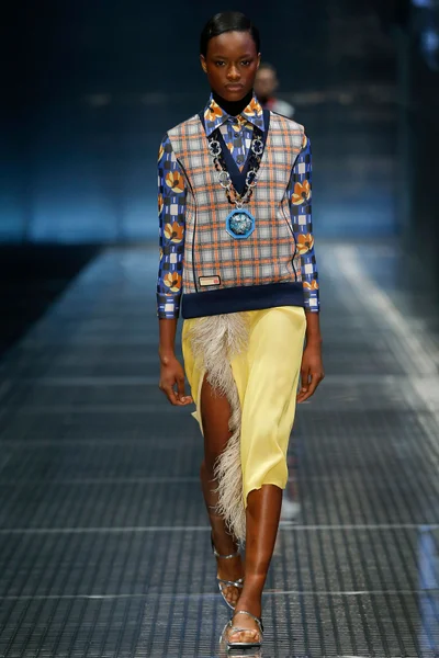 Look 21